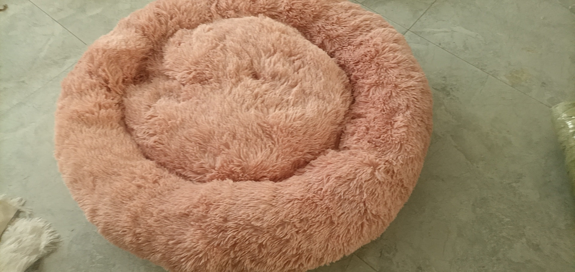 Plush Round Warm Winter Bed